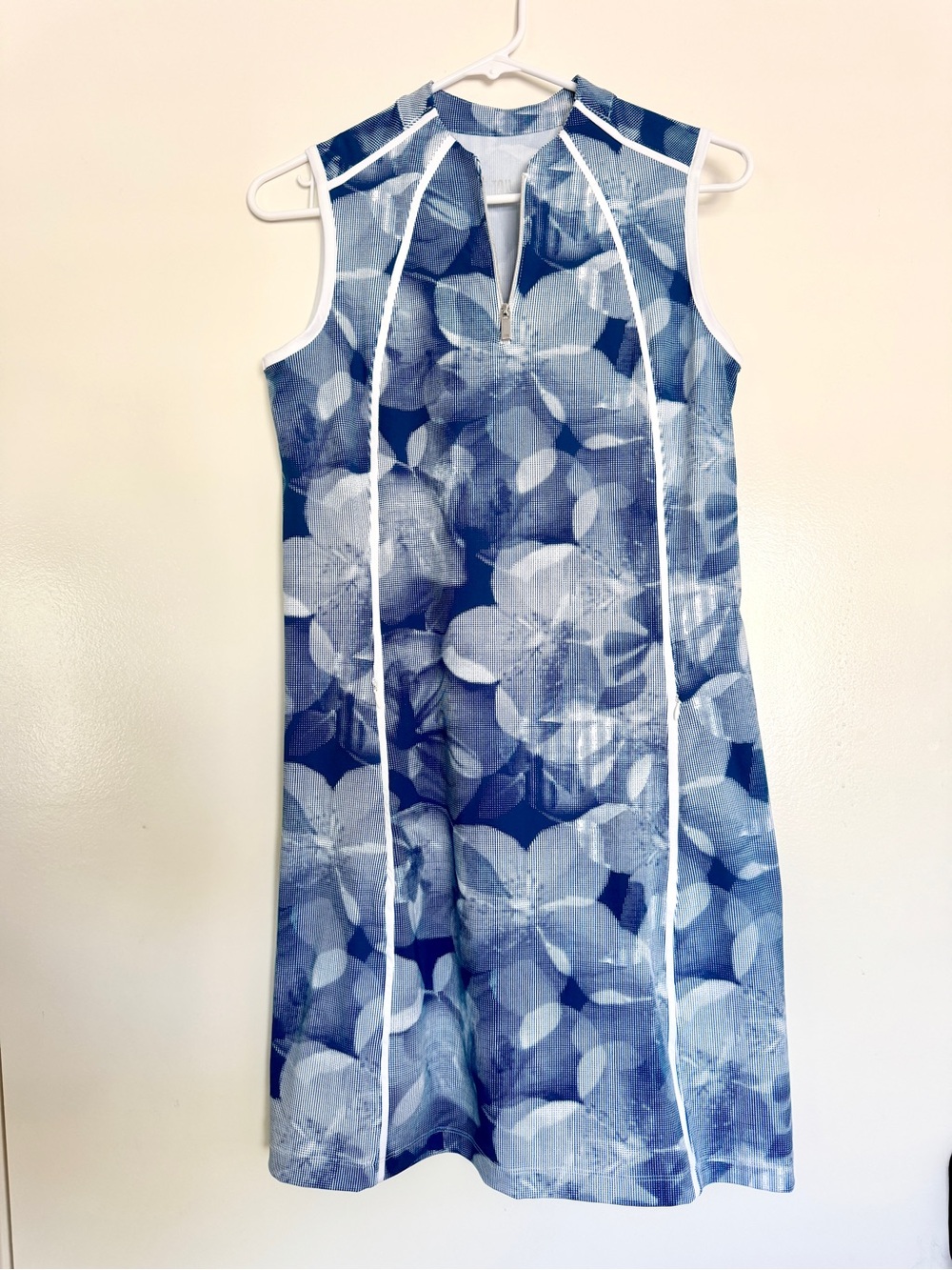 Tail Blue Floral Zip-Front Sleeveless Golf Dress - Picture 2 of 7